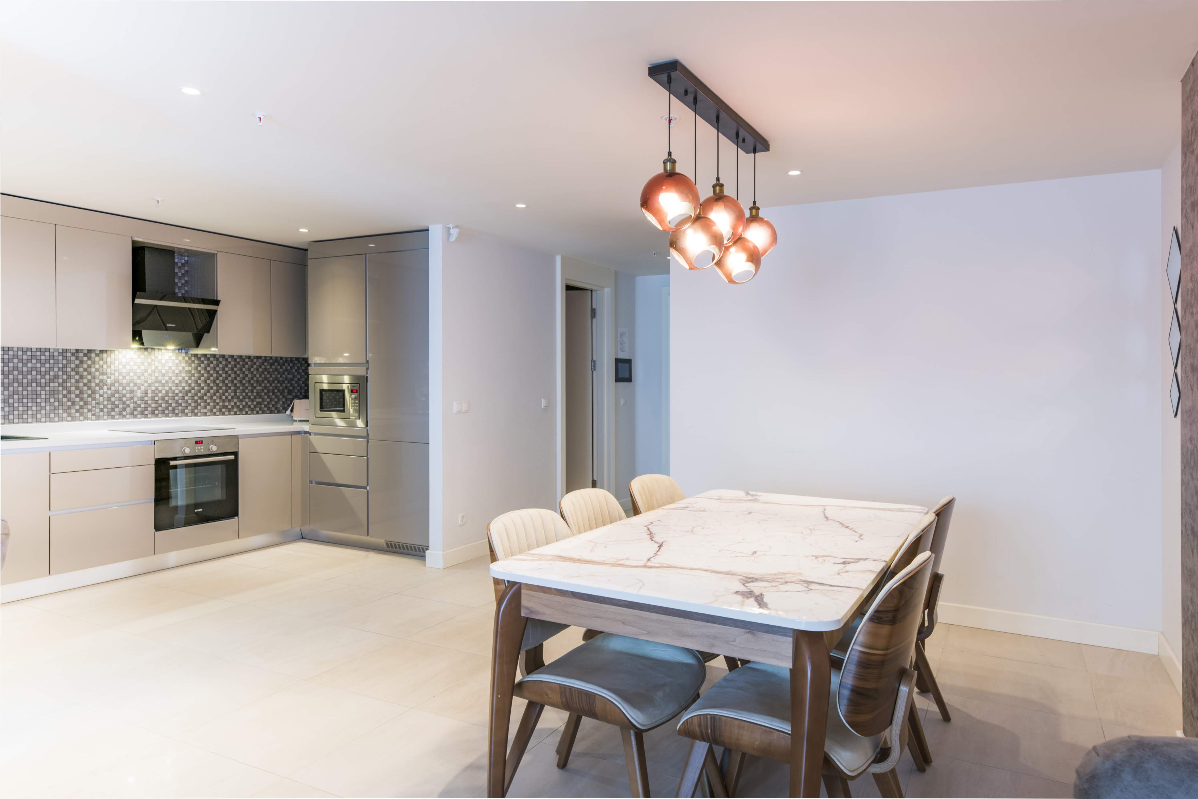 3 Bedroom Family Suite - Image 15